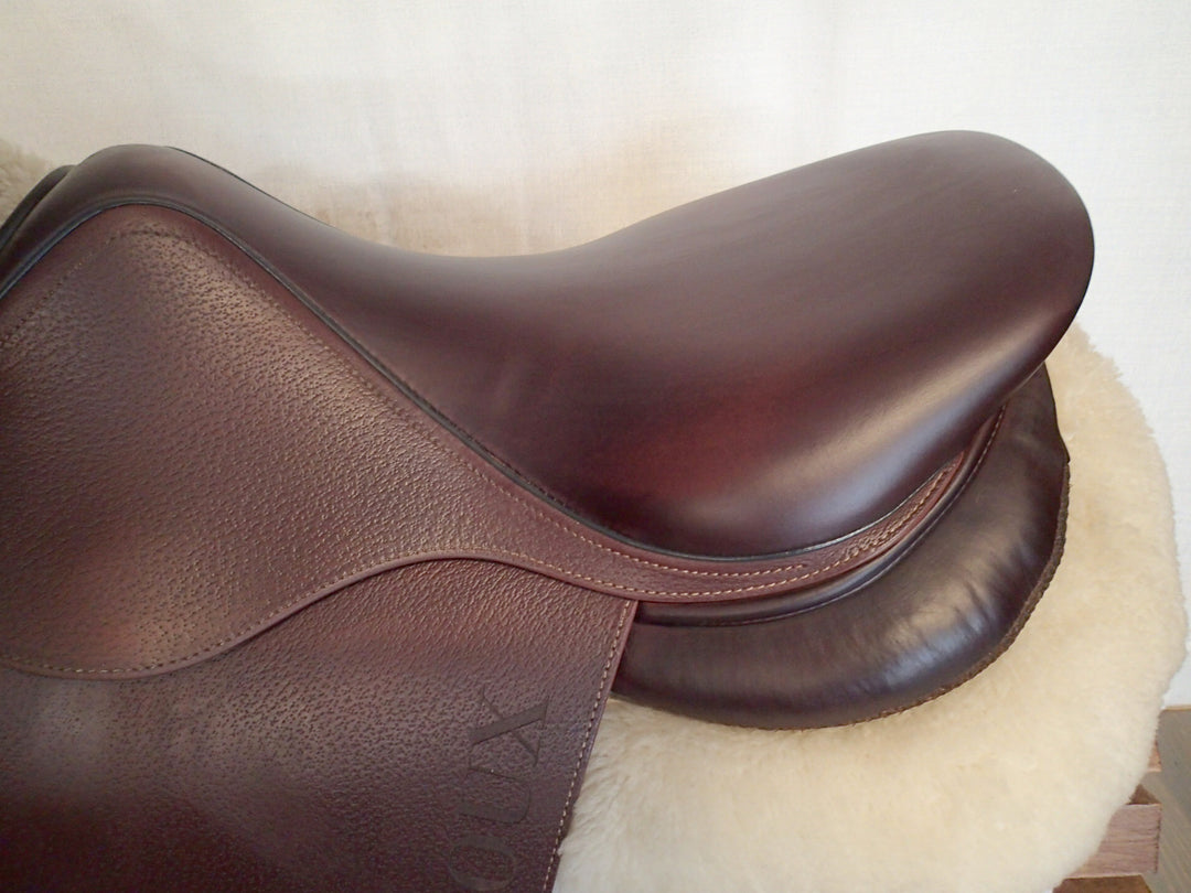 16.5" Devoucoux Biarritz S Saddle - 2023 - 2AA Flaps - D3D - 4.5" dot to dot