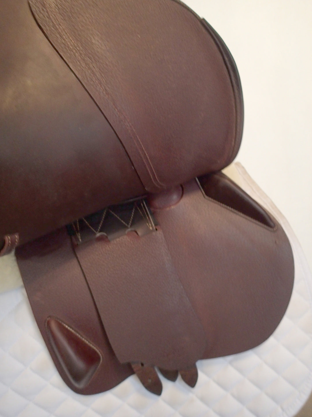 16.5" Devoucoux Biarritz S Saddle - 2023 - 2AA Flaps - D3D - 4.5" dot to dot