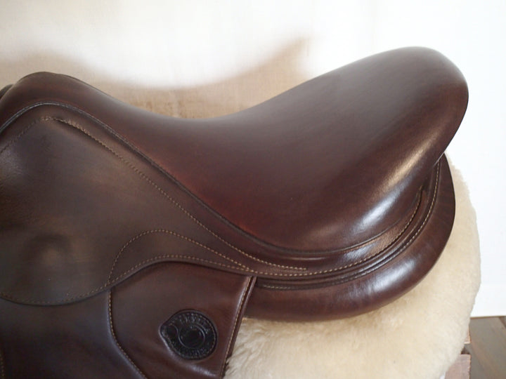 17.5" Antares Skylla Saddle - Full Calfskin - 2021 - 2A Flaps - 4.5" dot to dot