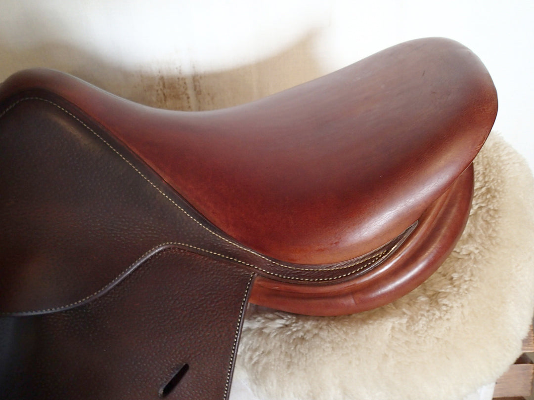 16" Butet Saddle - 2007 - L Seat - 0C Flaps - 4.5" dot to dot (143)
