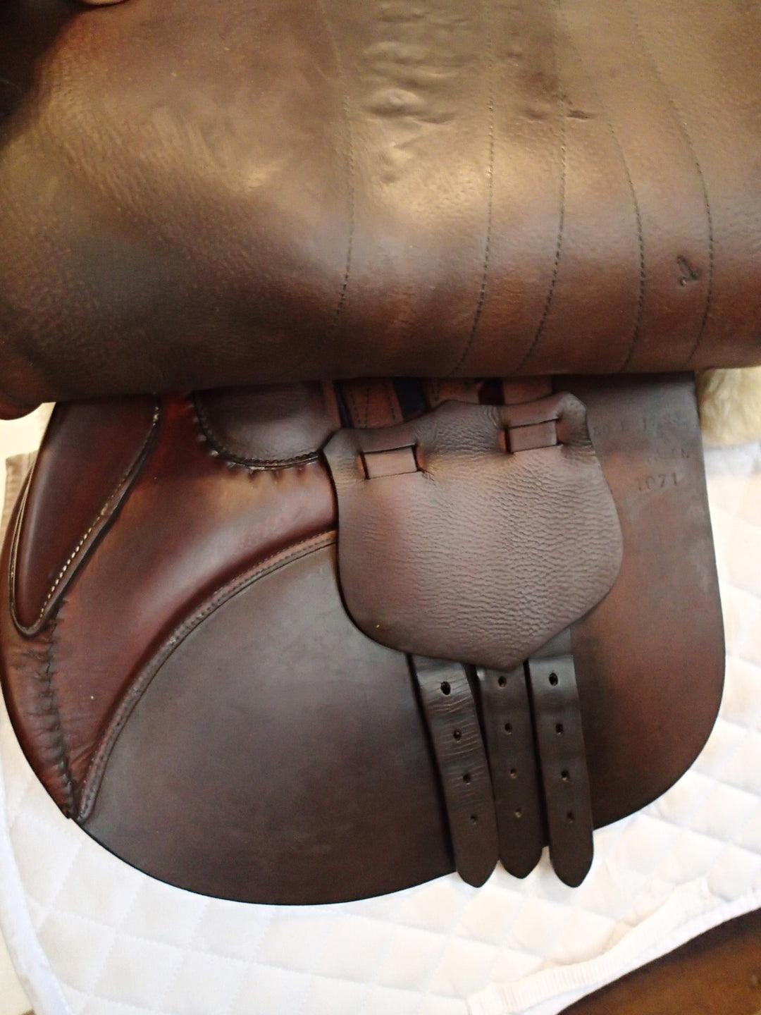 17" Butet Premium Saddle - Full Calfskin - 2015 - L Seat - 2.5 Flaps - 4.25" dot to dot