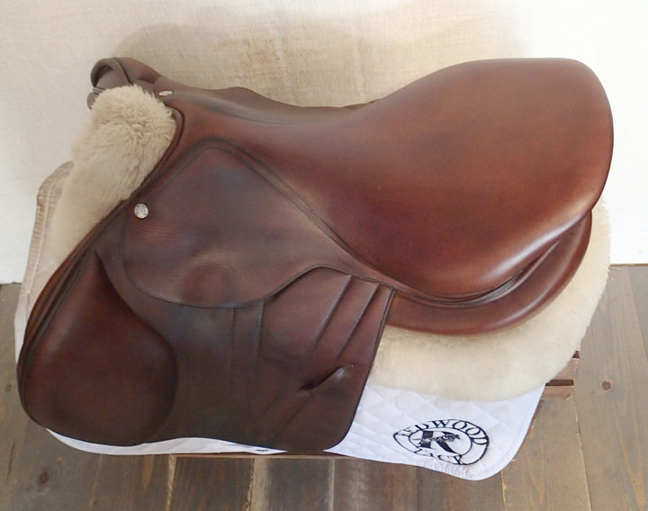 17" Butet Premium Saddle - Full Calfskin - 2015 - L Seat - 2.5 Flaps - 4.25" dot to dot