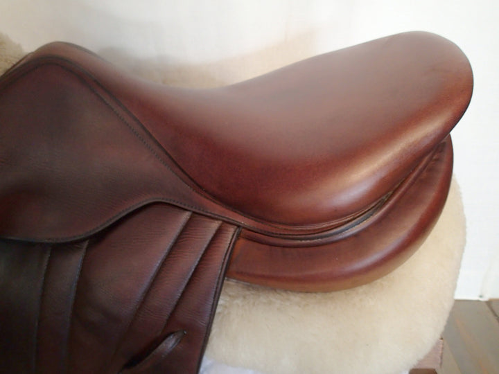 17" Butet Premium Saddle - Full Calfskin - 2015 - L Seat - 2.5 Flaps - 4.25" dot to dot