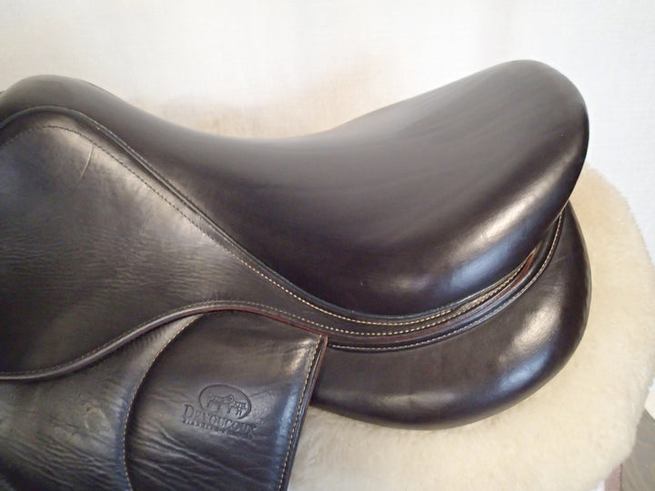 16.5" Devoucoux Biarritz C Saddle - Full Buffalo - 2016 - 1 Flaps - D3D - 5" dot to dot