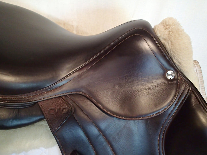 17" CWD Hunter Mademoiselle 2Gs Saddle - Full Buffalo - 2021 - SE38 - 2C Flaps