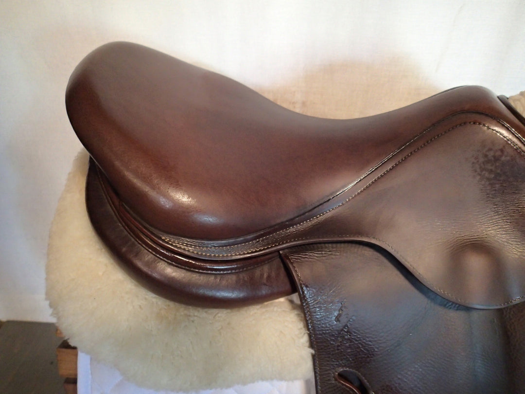 17" Antares Evolution Saddle - Full Buffalo - 2014 - 2A Flaps - 5" dot to dot