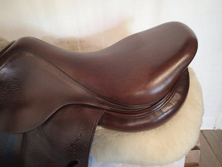 17" Antares Evolution Saddle - Full Buffalo - 2014 - 2A Flaps - 5" dot to dot