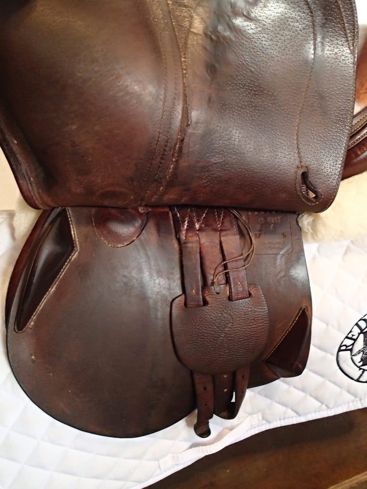 17" Antares Contact Saddle - Full Buffalo - 2015 - 2A Flaps - 4.75" dot to dot