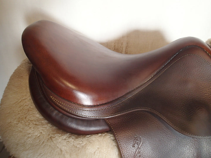 17" Antares Connexion Saddle - 2019 - 3AAB Flaps - 5" dot to dot (167)