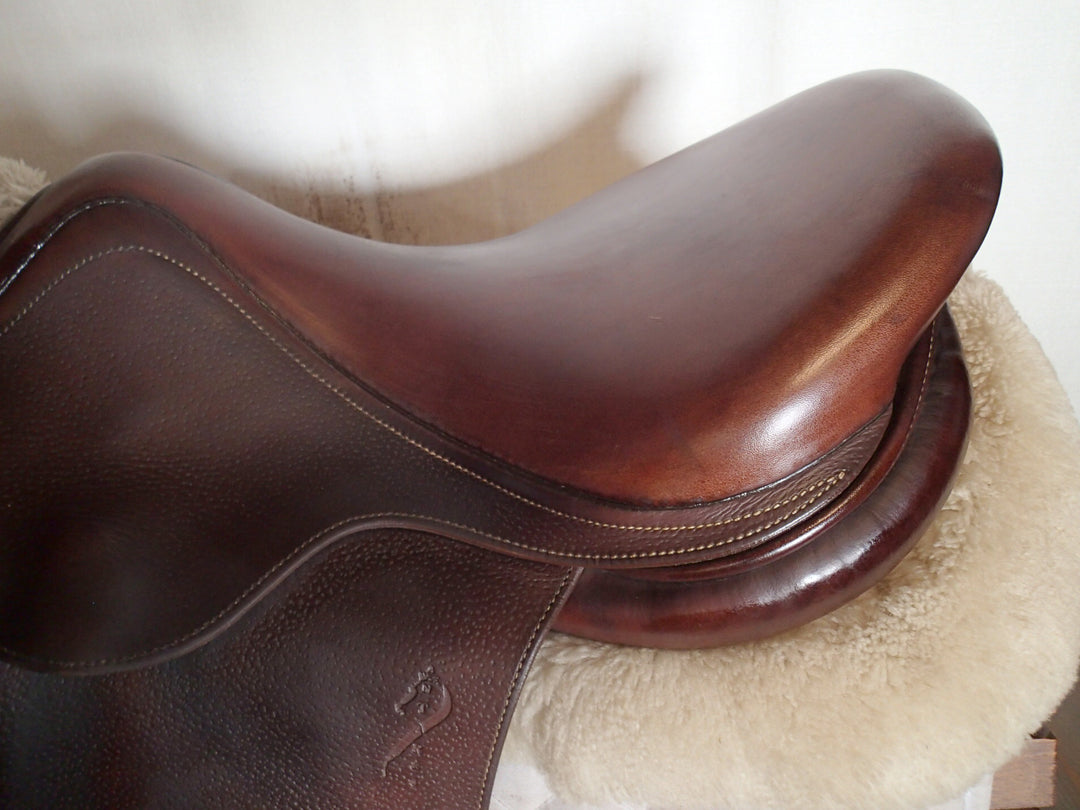 17" Antares Connexion Saddle - 2019 - 3AAB Flaps - 5" dot to dot (167)