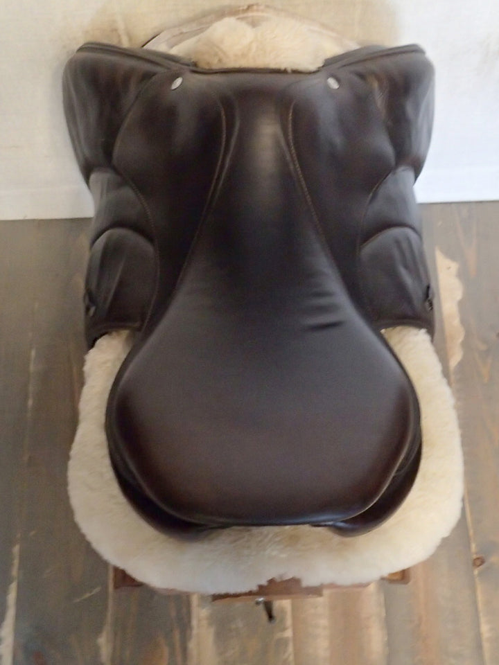 18" Voltaire Calgary Saddle - Full Buffalo - 2018 - 3AA Flaps - 4.75" dot to dot - Pro Panels