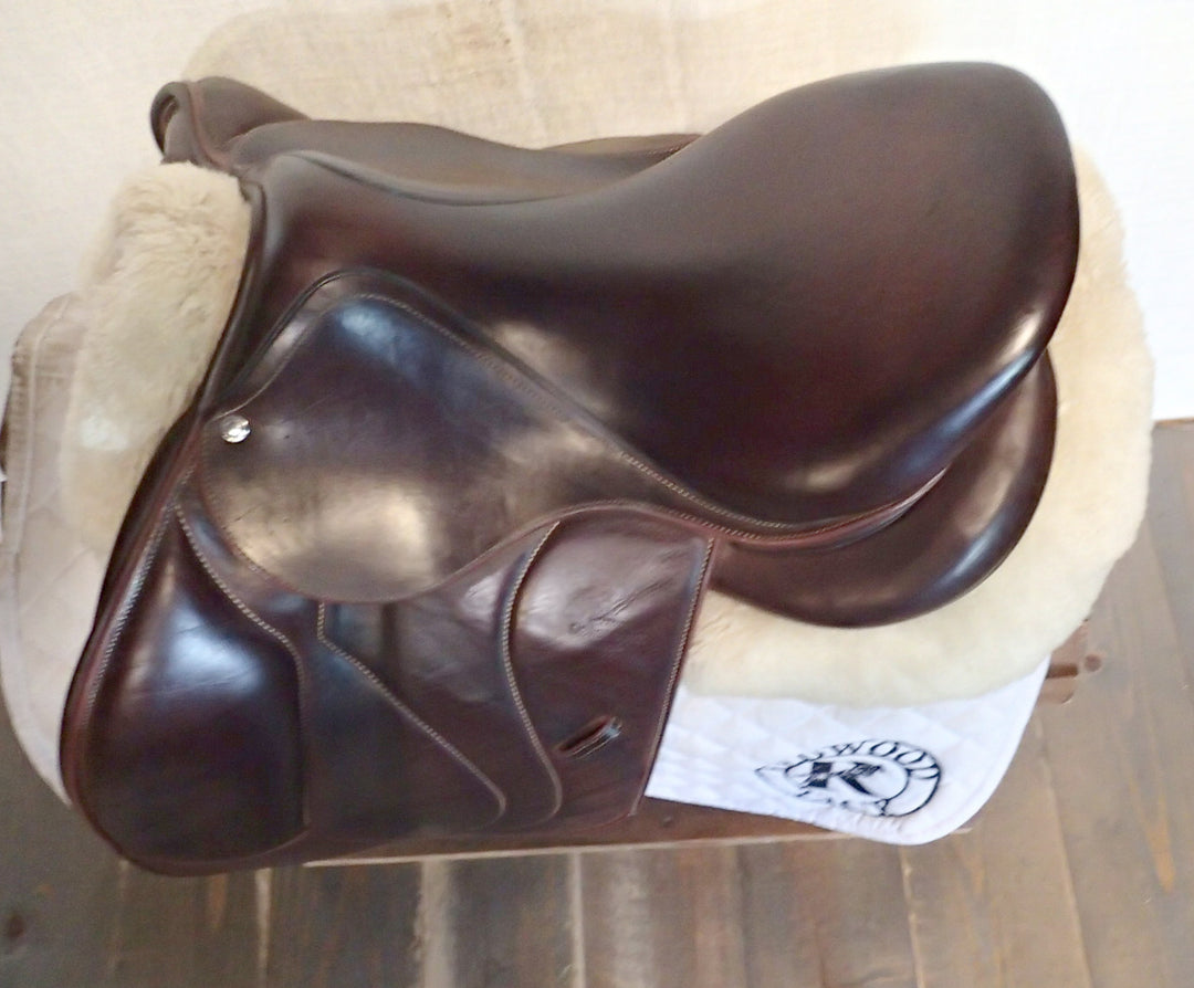 16.5" Devoucoux Biarritz S Saddle - Full Buffalo - 2022 - 2 Flaps - 4.5" dot to dot