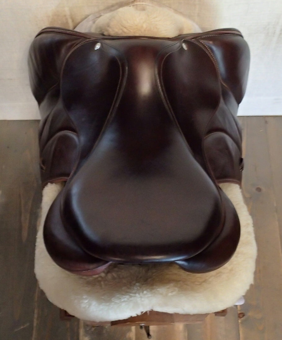 16.5" Devoucoux Biarritz S Saddle - Full Buffalo - 2022 - 2 Flaps - 4.5" dot to dot