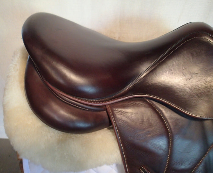 16.5" Devoucoux Biarritz S Saddle - Full Buffalo - 2022 - 2 Flaps - 4.5" dot to dot