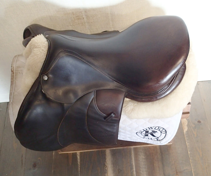 17.5 Voltaire Palm Beach Saddle - Full Buffalo - 2016 - 3AA Flaps - 4.75" dot to dot - Pro Panels