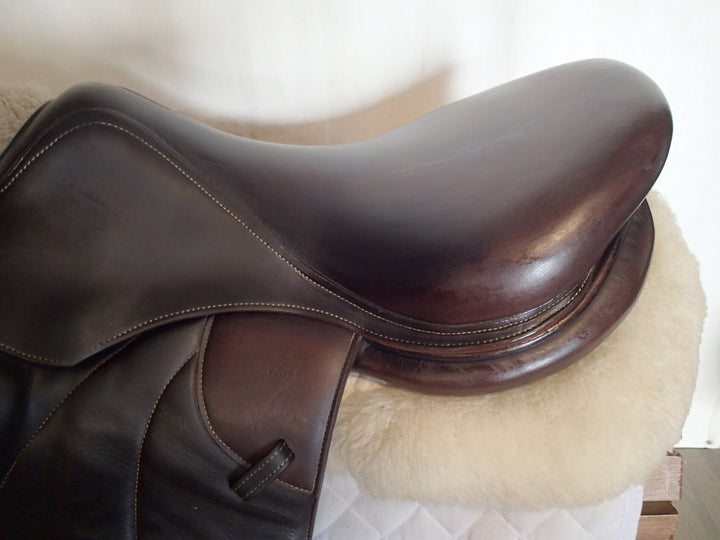 17.5 Voltaire Palm Beach Saddle - Full Buffalo - 2016 - 3AA Flaps - 4.75" dot to dot - Pro Panels