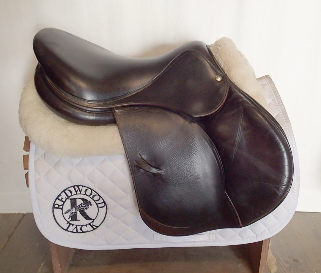 17" Devoucoux Oldara Saddle - Full Buffalo - 2013 - 2AA Flaps - 4.5" dot to dot