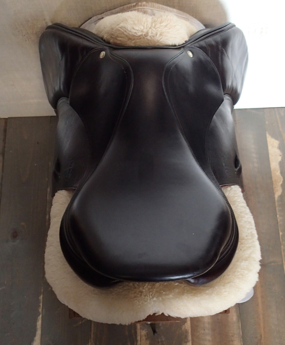 17" Devoucoux Oldara Saddle - Full Buffalo - 2013 - 2AA Flaps - 4.5" dot to dot