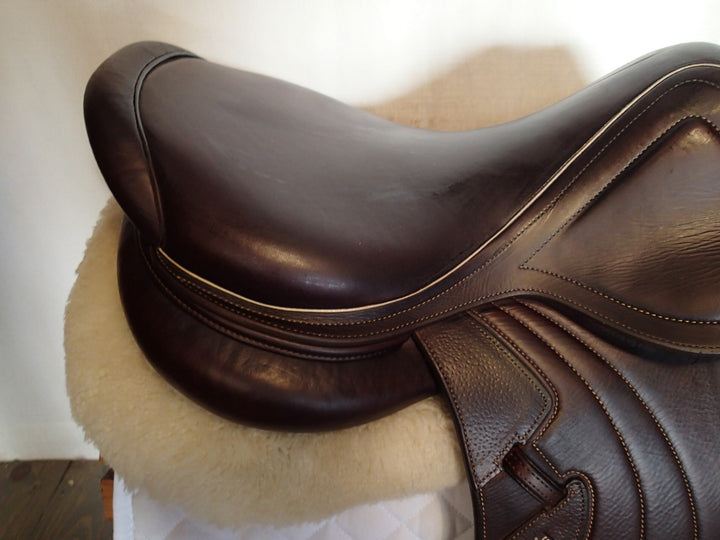 17.5" CWD Mademoiselle 2Gs Saddle - Full Buffalo - 2021 - 2L Flaps - SE32