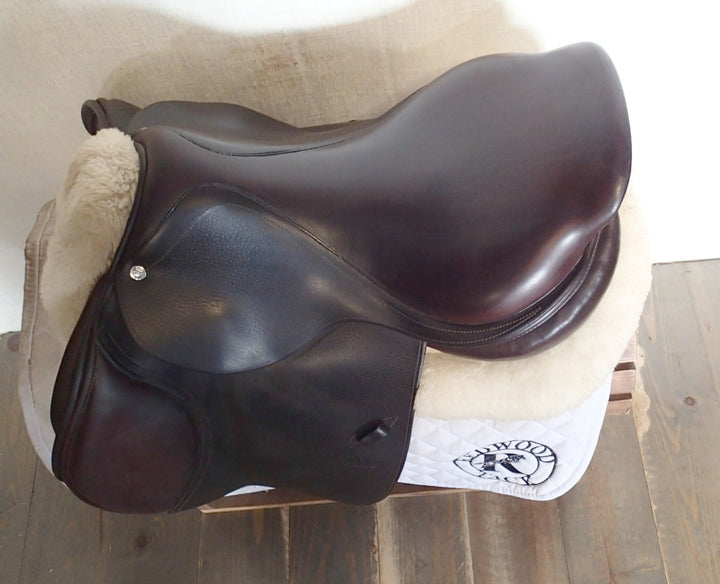 17.5" CWD Saddle - 2015 - 3L Flaps - SE02 - 4.5" dot to dot