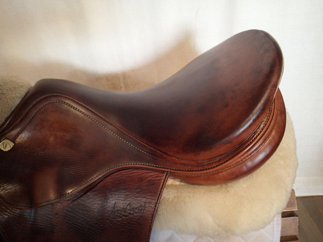 17" Prestige Nona Garson Saddle - 4.75" dot to dot