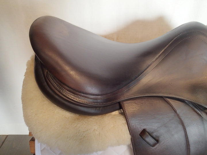 17" Voltaire Palm Beach Saddle - Full Buffalo - 2013 - 3A Flaps - 4.75" dot to dot - Pro Panels