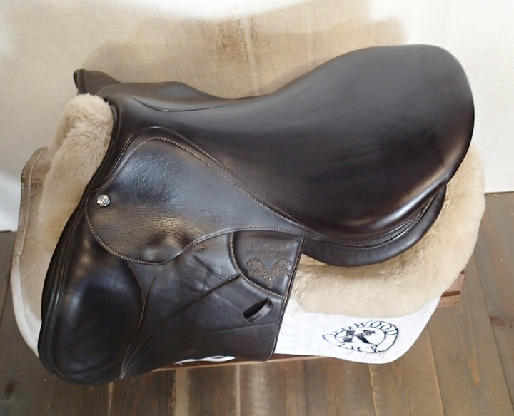 17" Voltaire Blue Infinite Saddle - Full Buffalo - 2019 - 2 Flaps - 5" dot to dot - Pro Panels (187)