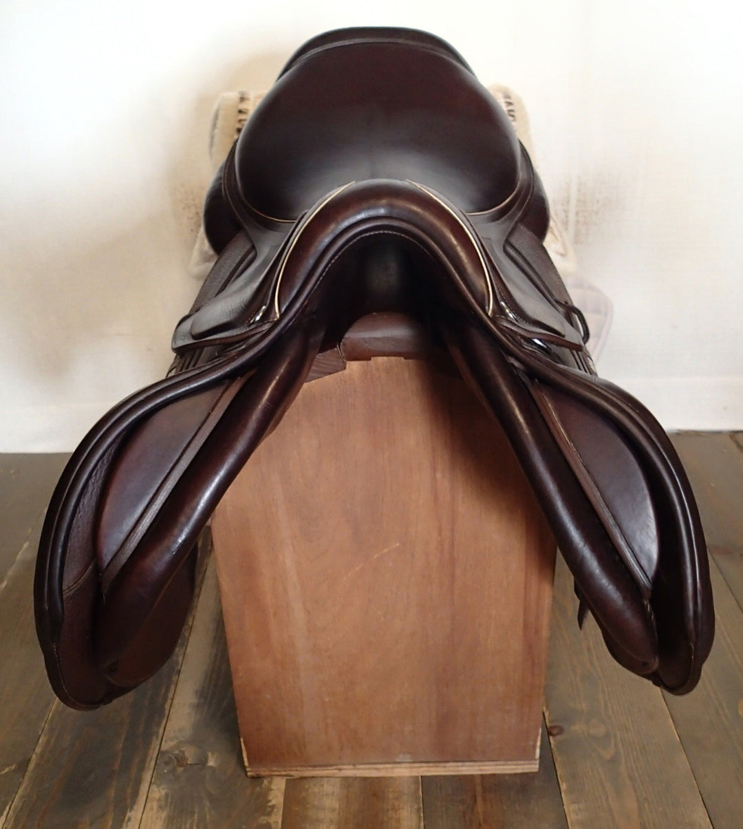 17.5" CWD Mademoiselle 2Gs Saddle - Full Buffalo - 2022 - 2C Flaps - SE32 (197)