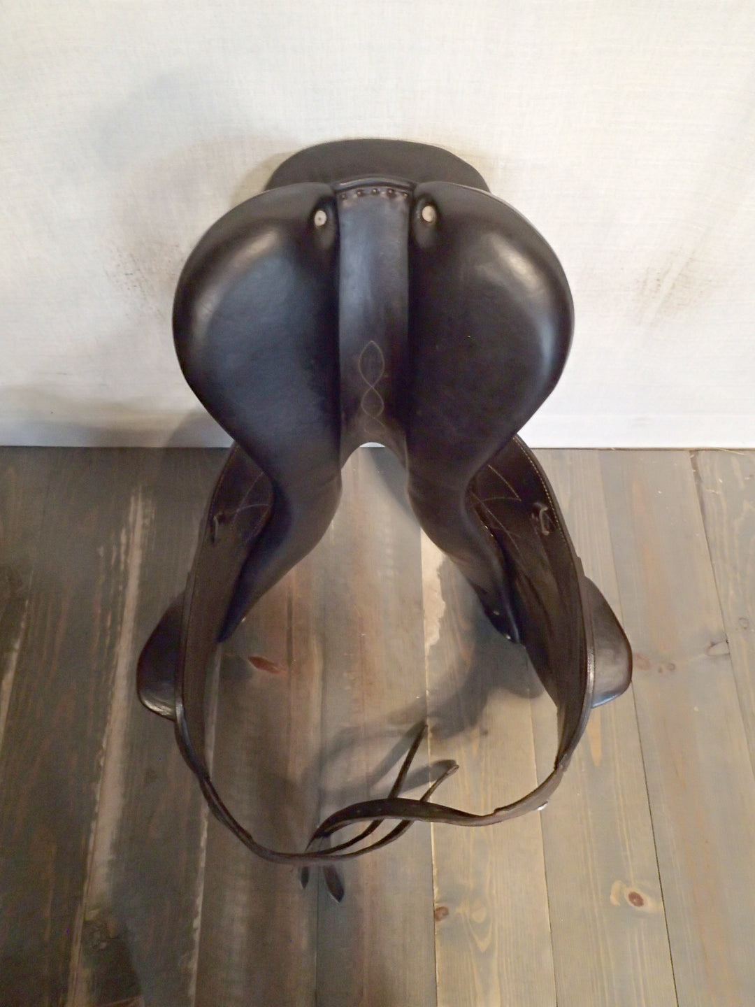 17.5" Antares Monoflap Saddle - Full Buffalo - 2009 - 3AA Flaps - 4.5" dot to dot