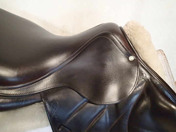 17.5" Antares Monoflap Saddle - Full Buffalo - 2009 - 3AA Flaps - 4.5" dot to dot