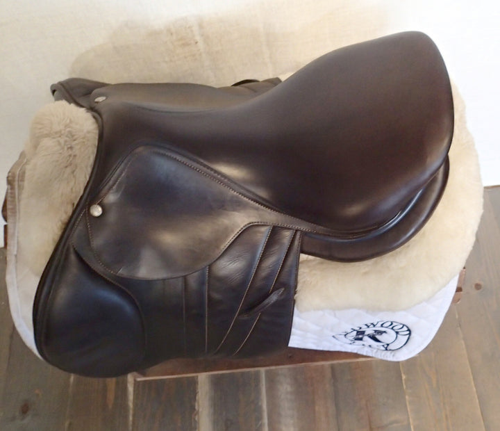 16" Butet Premium Saddle - Full Calfskin - 2018 - M Seat - 1.5 Flaps - 4.25" dot to dot