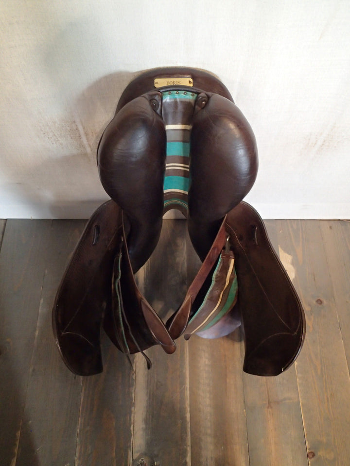 17.5" Voltaire Palm Beach Saddle - Full Buffalo - 2014 - 3AA Flaps - 4.75" dot to dot - Wool Flocked