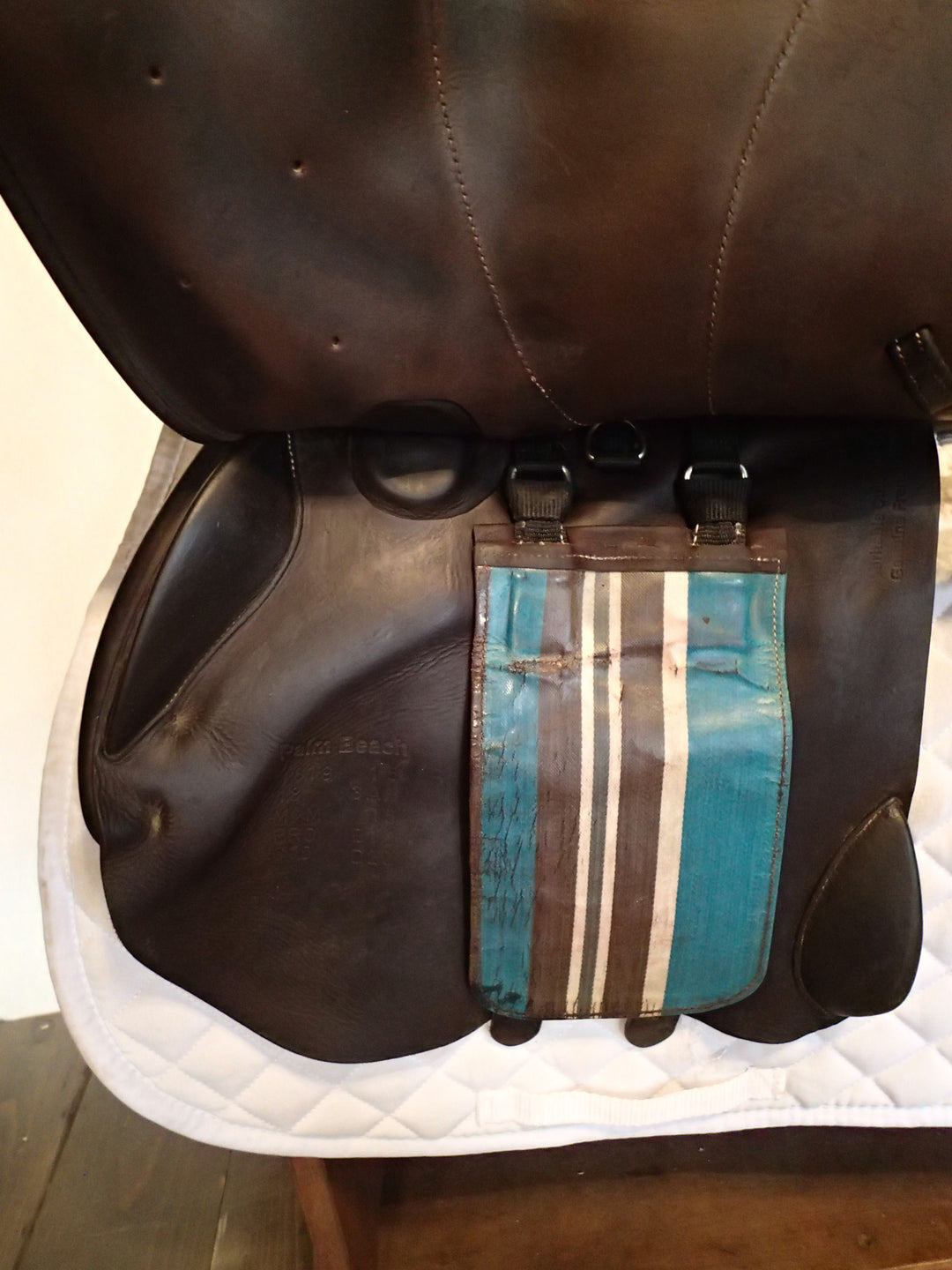 18" Voltaire Palm Beach Saddle - Full Buffalo - 2015 - 3AA Flaps - 4.75" dot to dot - Pro Panels