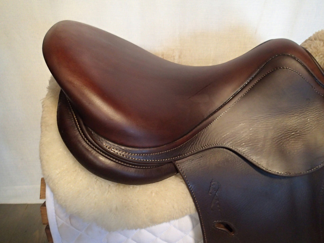 17" Antares Connexion Saddle - Full Buffalo - 2020 - 3NB Flaps - 4.75" dot to dot