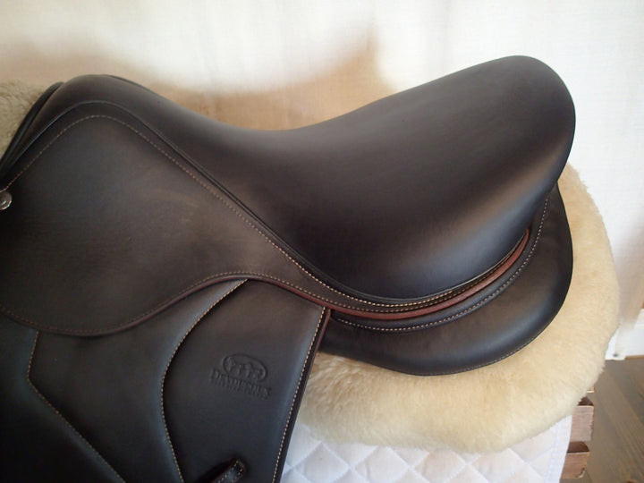 16.5" Devoucoux Biarritz O Saddle - Full Buffalo - 2019 - 1A Flaps - D3D - 4.75" dot to dot