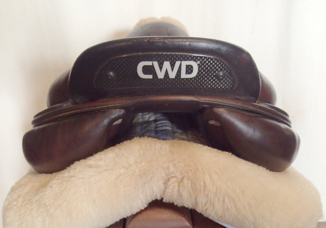 17" CWD Hunter 2Gs Saddle - Full Buffalo - 2015 - 2L Flaps - SE30 - 4.5" dot to dot