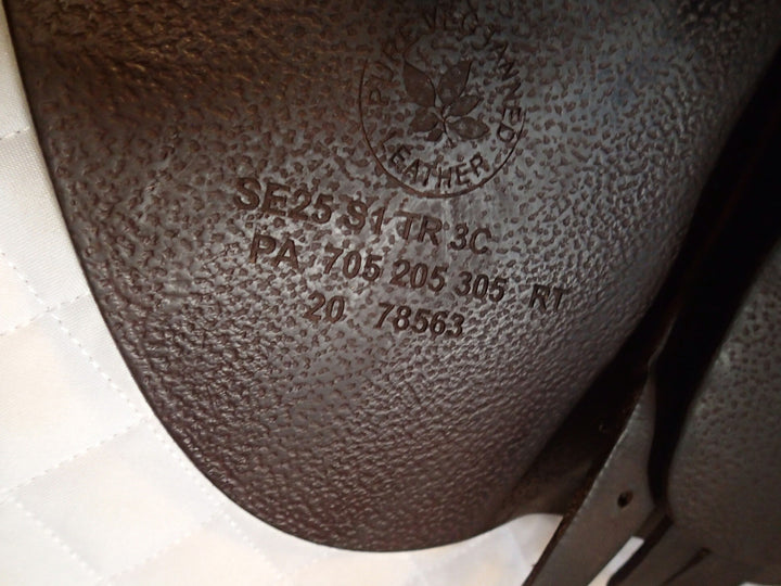 17" CWD 2Gs Saddle - Full Buffalo - 2020 - 3C Flaps - SE25 - Pro Panels