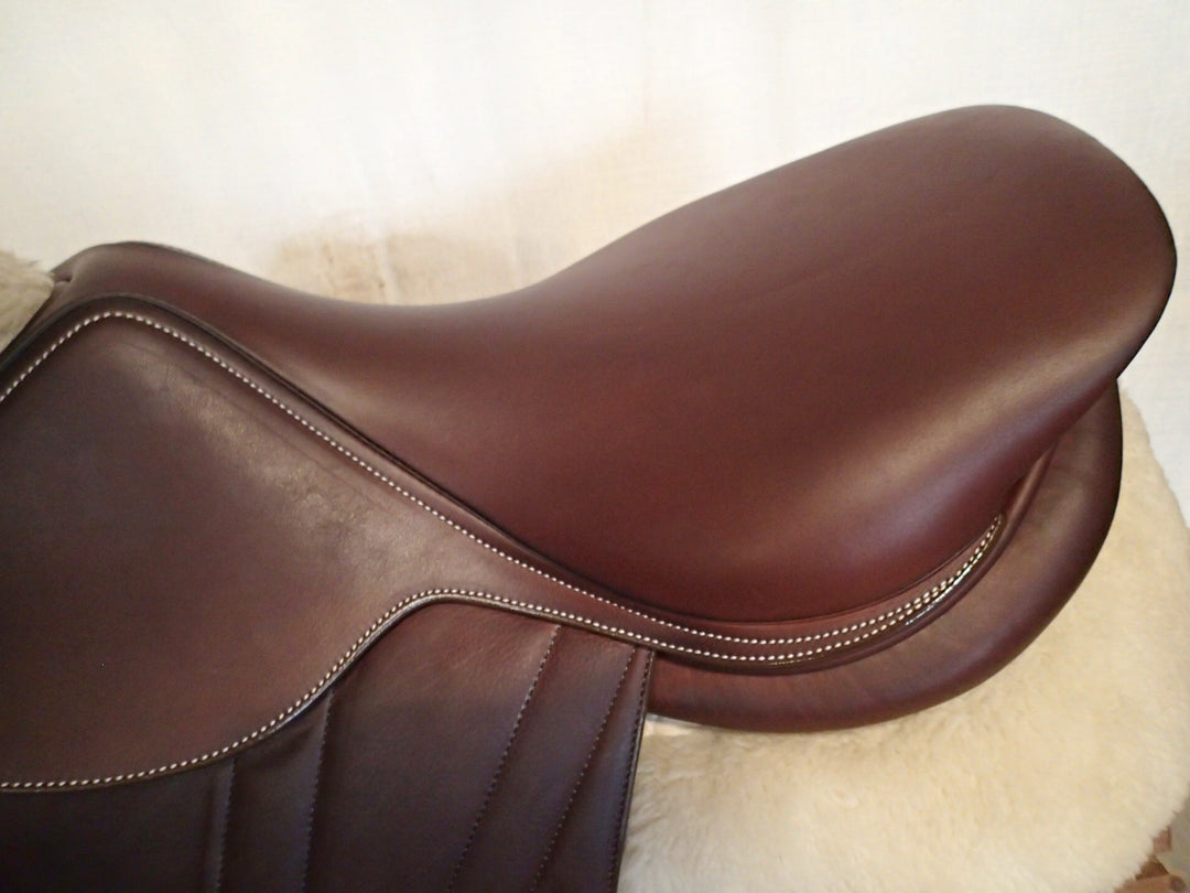 17" Butet Premium Saddle - Full Calfskin - 2015 - P - 2.25 Flaps - 4" dot to dot