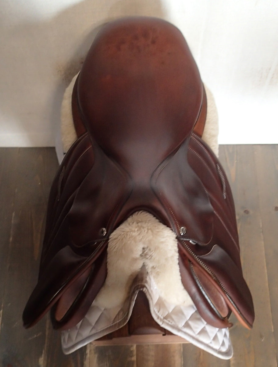 17.5" Butet Premium Saddle - Full Calfskin - 2015 - P Seat - 2.5 Flaps - 4.25" dot to dot