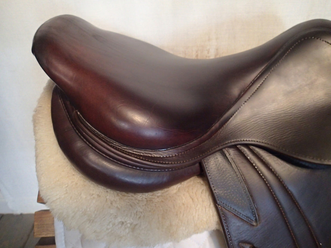 17" CWD Saddle - Full Buffalo - 2014 - 3C Flaps - SE02 - 4.25" dot to dot (231)