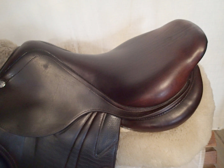 17" CWD Saddle - Full Buffalo - 2014 - 3C Flaps - SE02 - 4.25" dot to dot (231)