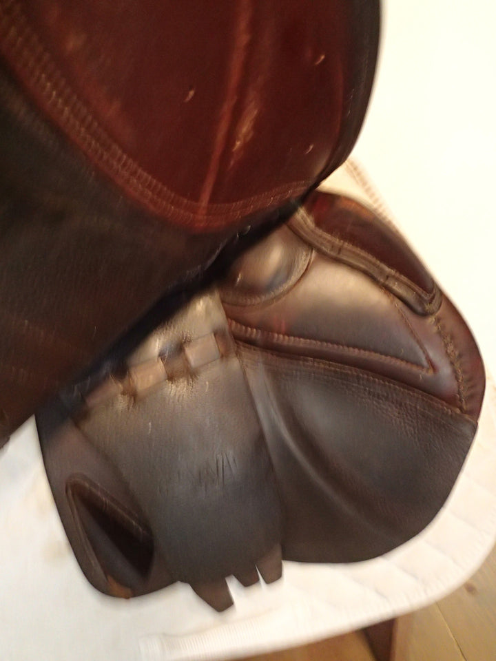 17" CWD Saddle - Full Buffalo - 2014 - 3C Flaps - SE02 - 4.25" dot to dot (231)