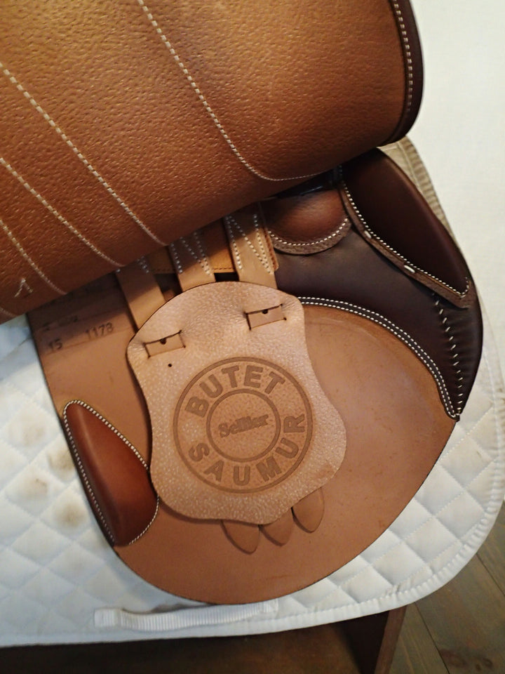 16.5" Butet Premium Saddle - Full Calfskin - 2015 - M Seat - 1.75L Flaps - 4.25" dot to dot (232)