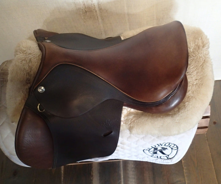 15" Rodrigo Pessoa XCH Exchangeable Gullet System Pony Junior Saddle (236)