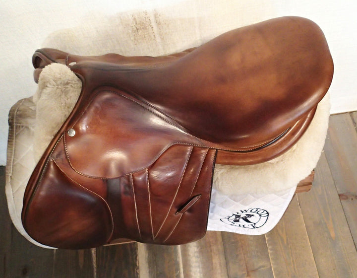 17.5" Butet Premium Saddle - Full Calfskin - 2015 - P Seat - 2.5 Flaps - 4.25" dot to dot (237)