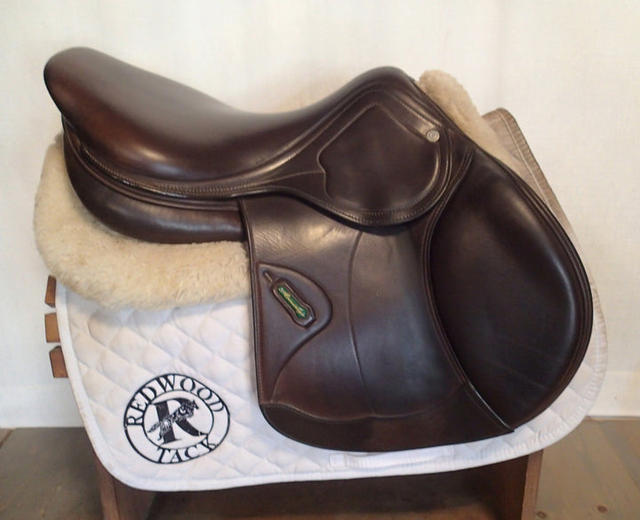 17.5" Amerigo Pinerolo DJ Salto Saddle - Full Buffalo - 2024 - 4.5" dot to dot - Wool Flocked (239)