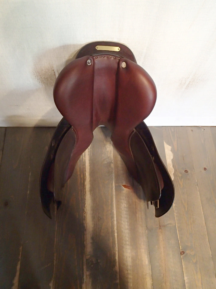 18" CWD Saddle - 2014 - 3L Flaps - SE01 - 4.5" dot to dot - Pro Panels