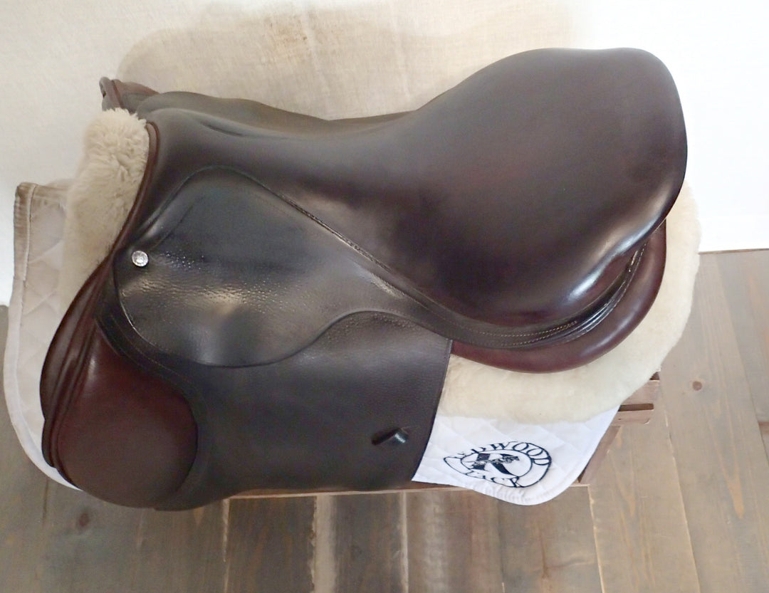 18" CWD Saddle - 2014 - 3L Flaps - SE01 - 4.5" dot to dot - Pro Panels