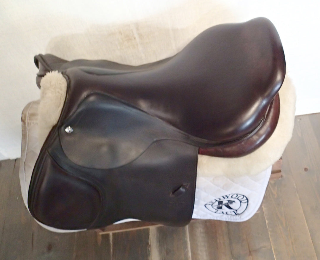 18" CWD Saddle - 2013 - 3C Flaps - SE02 - 4.5" dot to dot - Wool Flocked