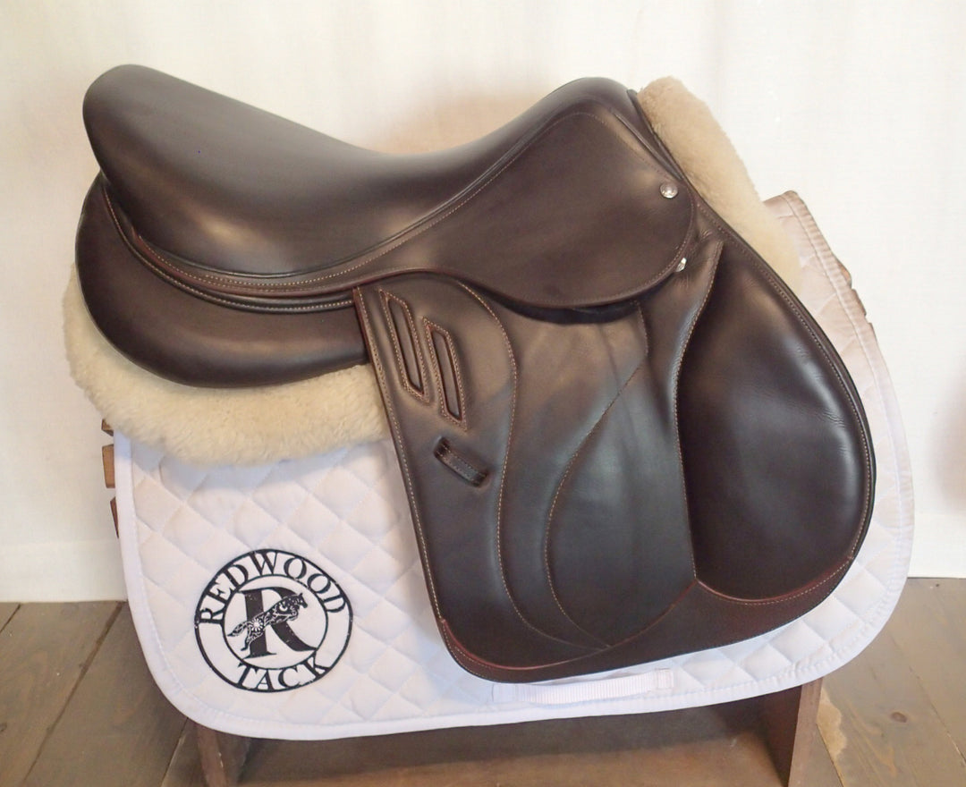 17.5" Devoucoux Biarritz Lab Saddle - Full Buffalo - 2017 - 3A Flaps - D3D - 5" dot to dot